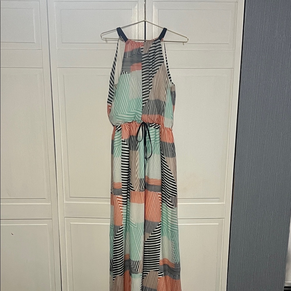 Vince Camuto Geometric Print Maxi Dress in Mint & Coral